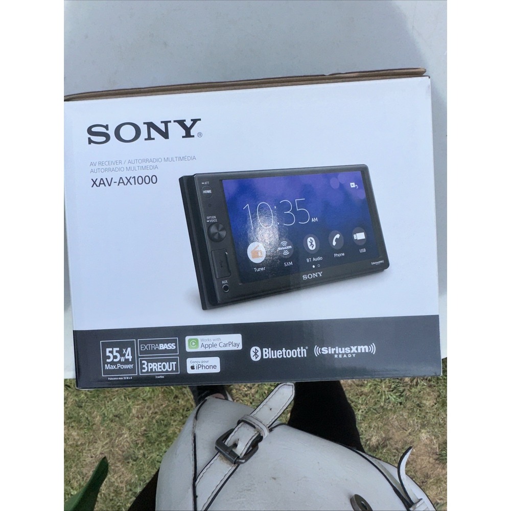Sony XAV-AX1000 Apple CarPlay Bluetooth Multimedia Player AM FM XM USB Aux 6.2"
